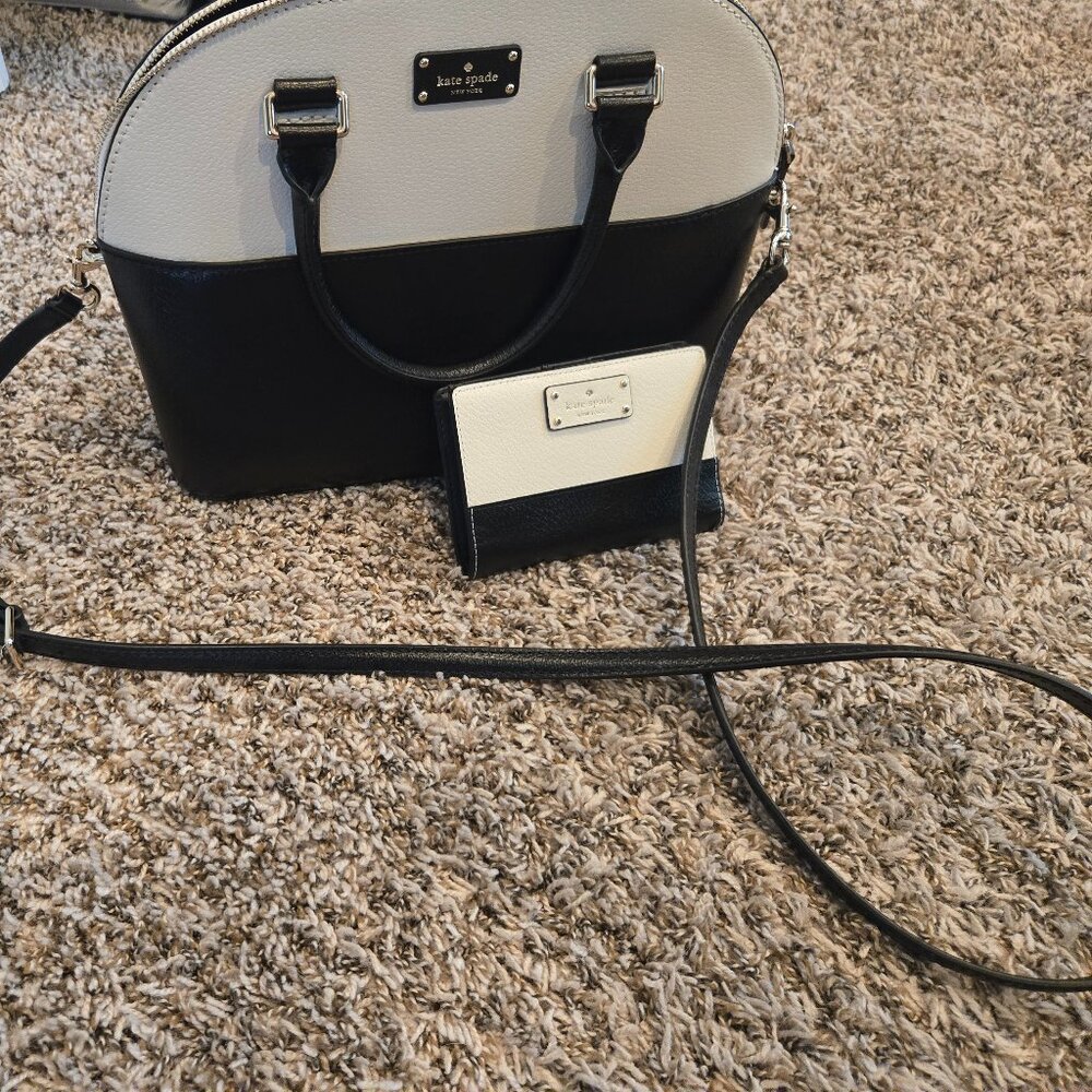 Black and White Kate Spade Purse w/Matching Wallet